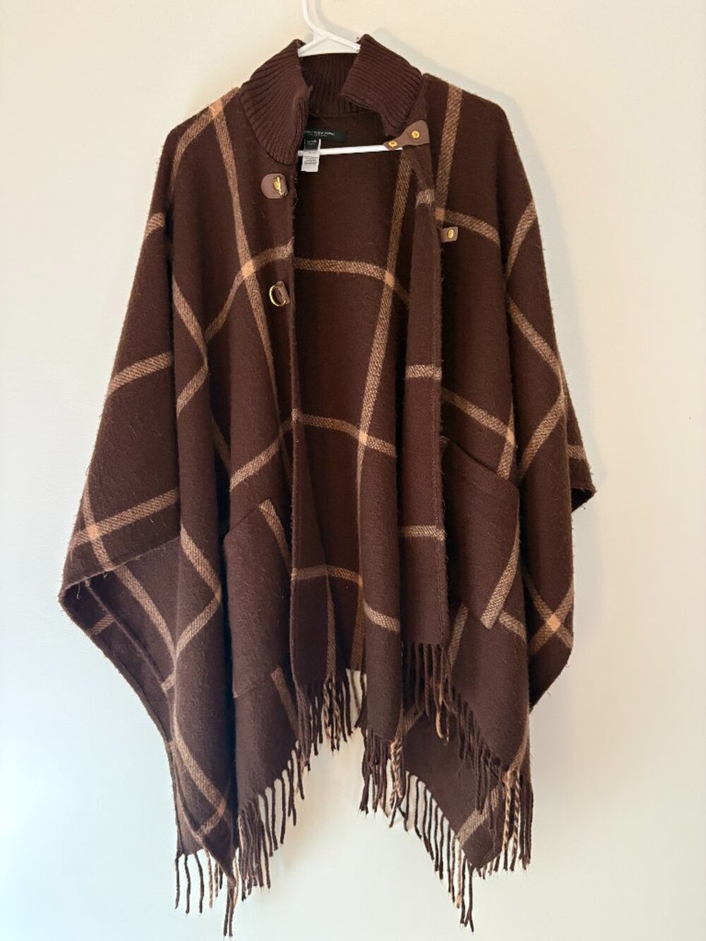 Marc New York Plaid Fringed Poncho Sweater One Size Brown Toggle Clasp Cape